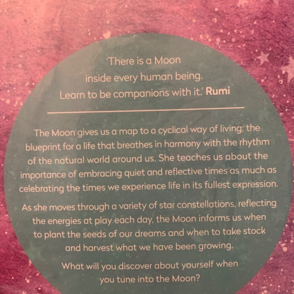 Anything Moon Book & Oracle collection - Picture 4 of 16